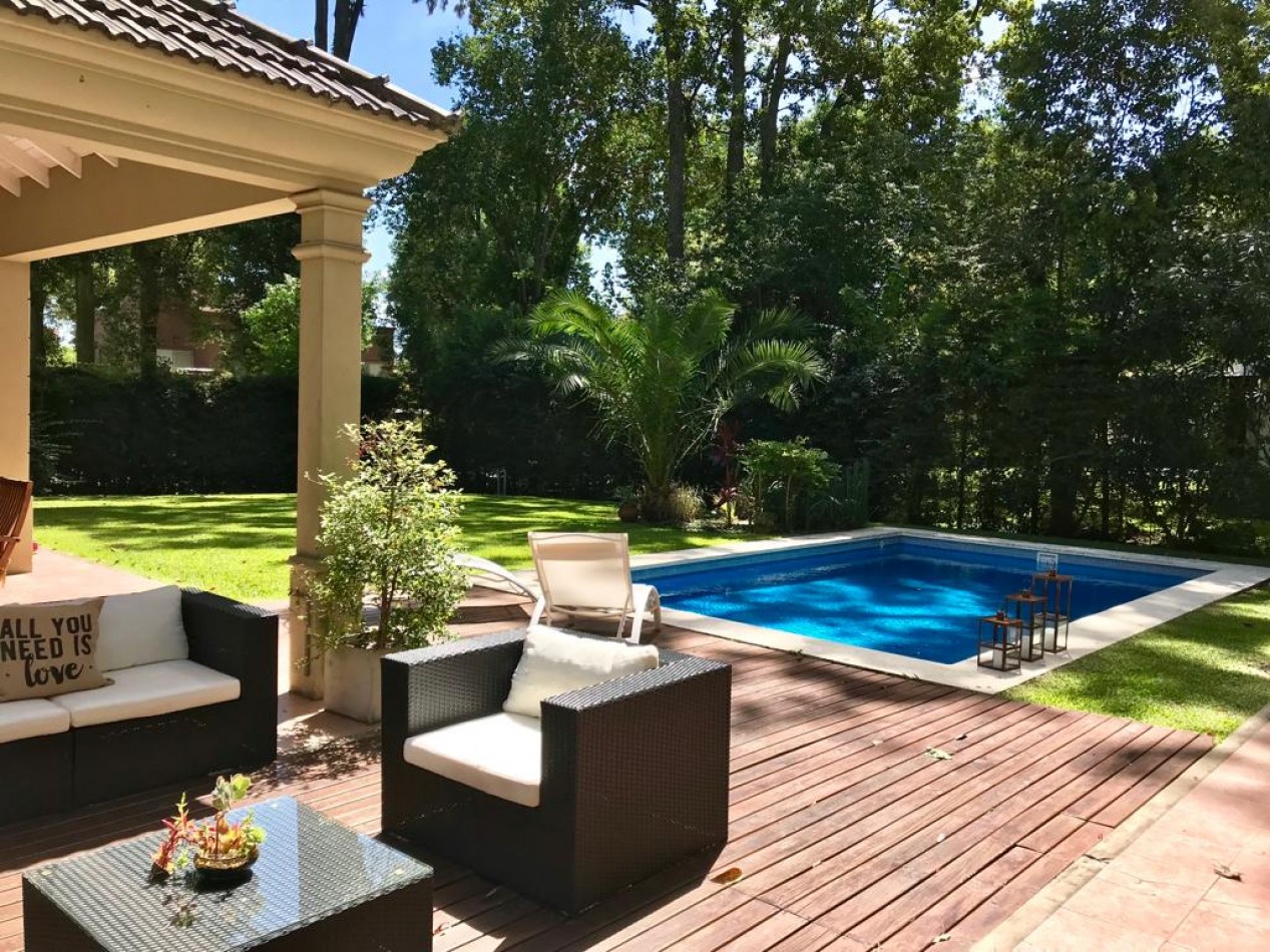 Importante casa a la venta en Fincas de Iraola