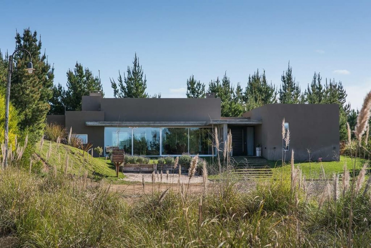 Casa Moderna en una planta en Costa Esmeralda