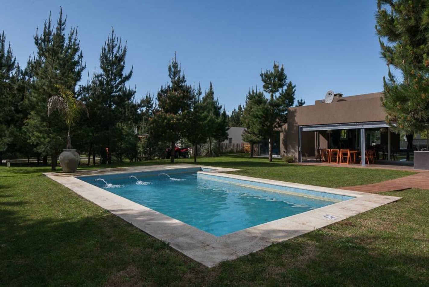 Casa Moderna en una planta en Costa Esmeralda