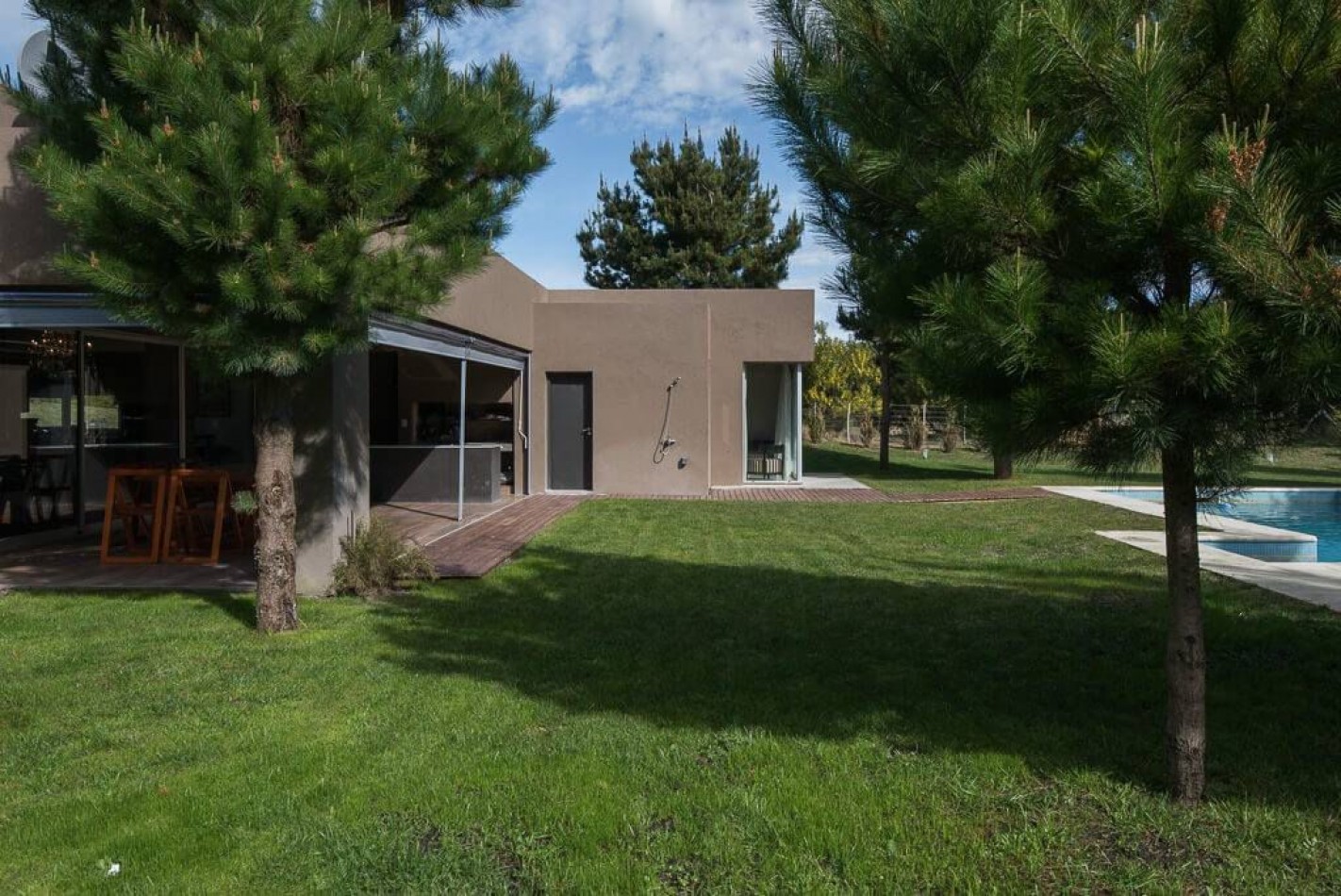 Casa Moderna en una planta en Costa Esmeralda