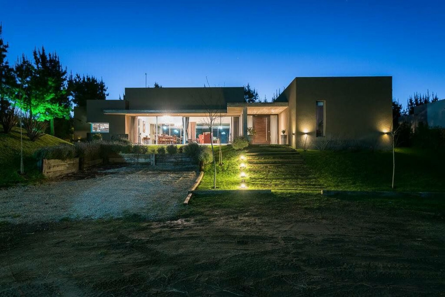 Casa Moderna en una planta en Costa Esmeralda