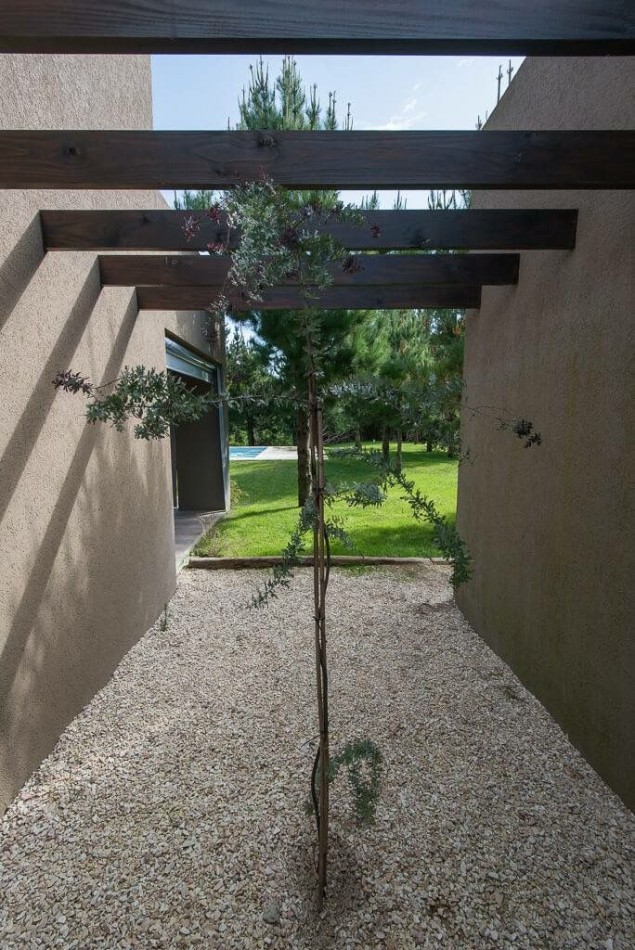 Casa Moderna en una planta en Costa Esmeralda