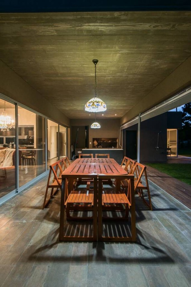 Casa Moderna en una planta en Costa Esmeralda