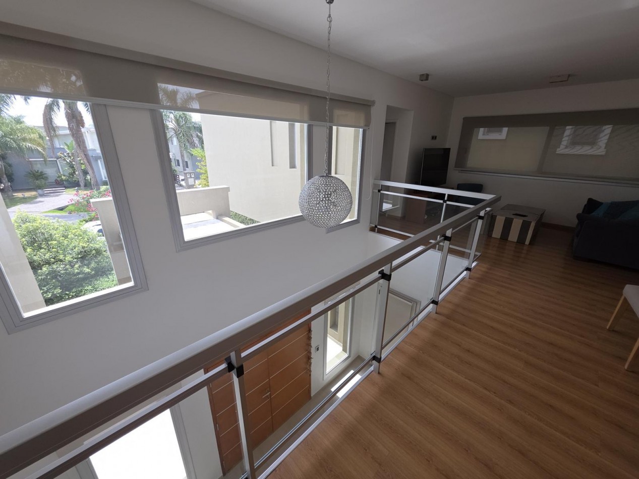 Altos de Hudson - Espectacular casa en venta