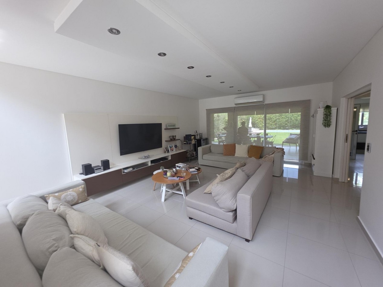 Altos de Hudson - Espectacular casa en venta