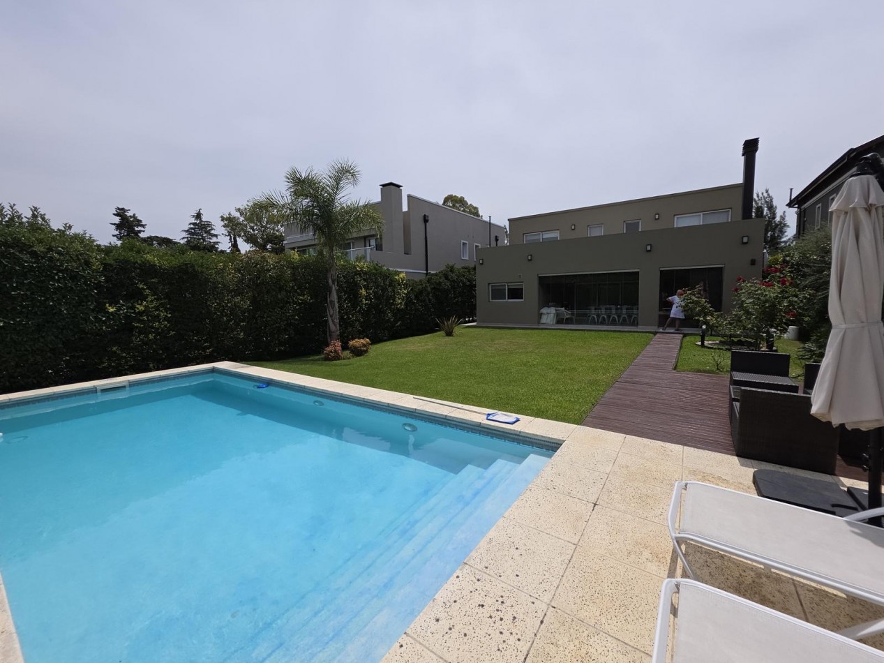Altos de Hudson - Espectacular casa en venta
