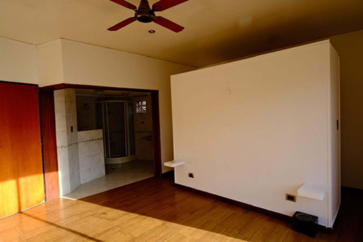 Casa en El Carmencito con pileta y lote adicional independiente