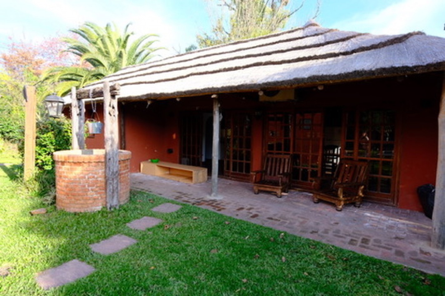 Casa en El Carmencito con pileta y lote adicional independiente
