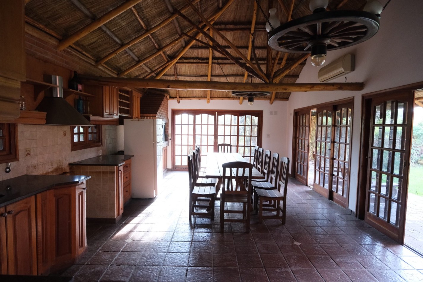 Casa en El Carmencito con pileta y lote adicional independiente