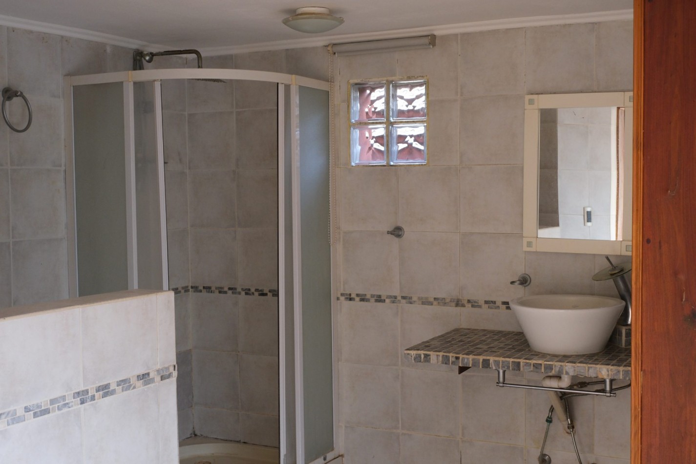 Casa en El Carmencito con pileta y lote adicional independiente