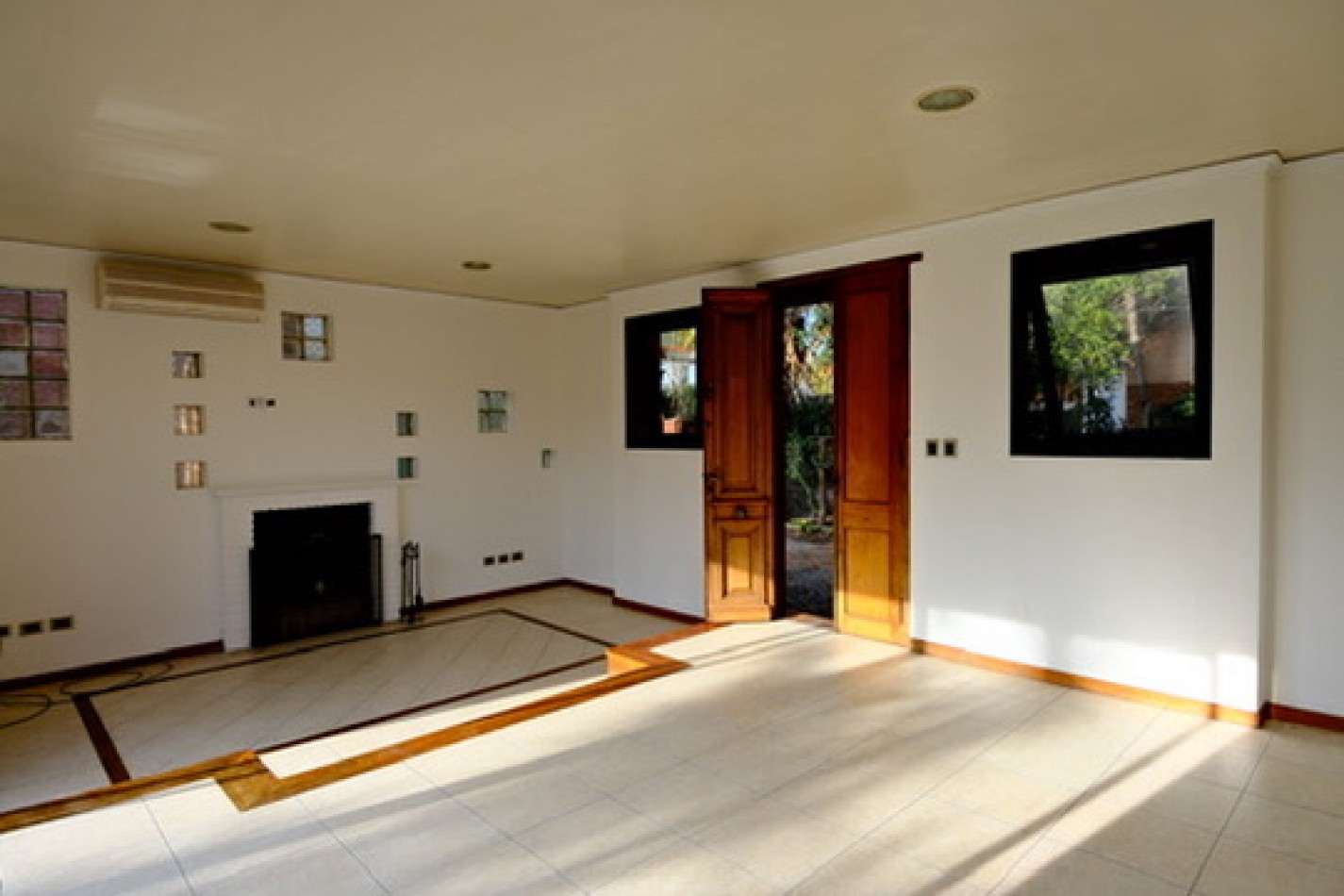 Casa en El Carmencito con pileta y lote adicional independiente