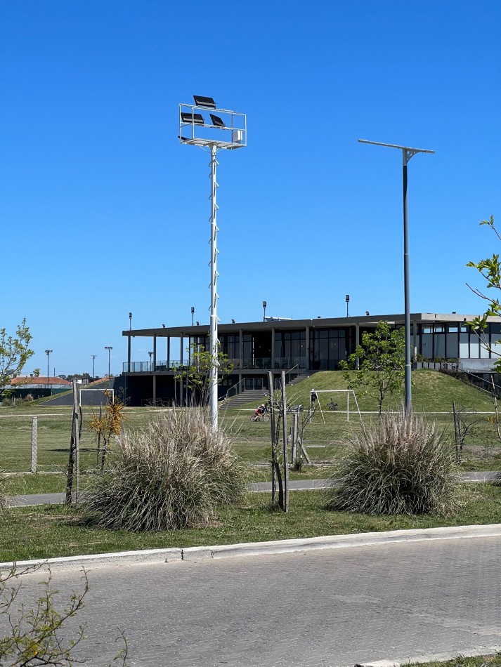 LOTE | 709 M² | FONDO A LAGUNA | ORIENTACION NO | SECTOR CONSOLIDADO | PUEBLOS DEL PLATA