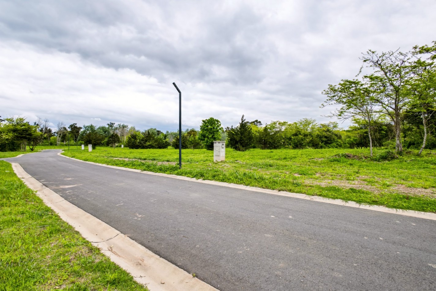 Reservas Fincas · Hudson | Lote interno de 742 m² con fondo libre al bosque