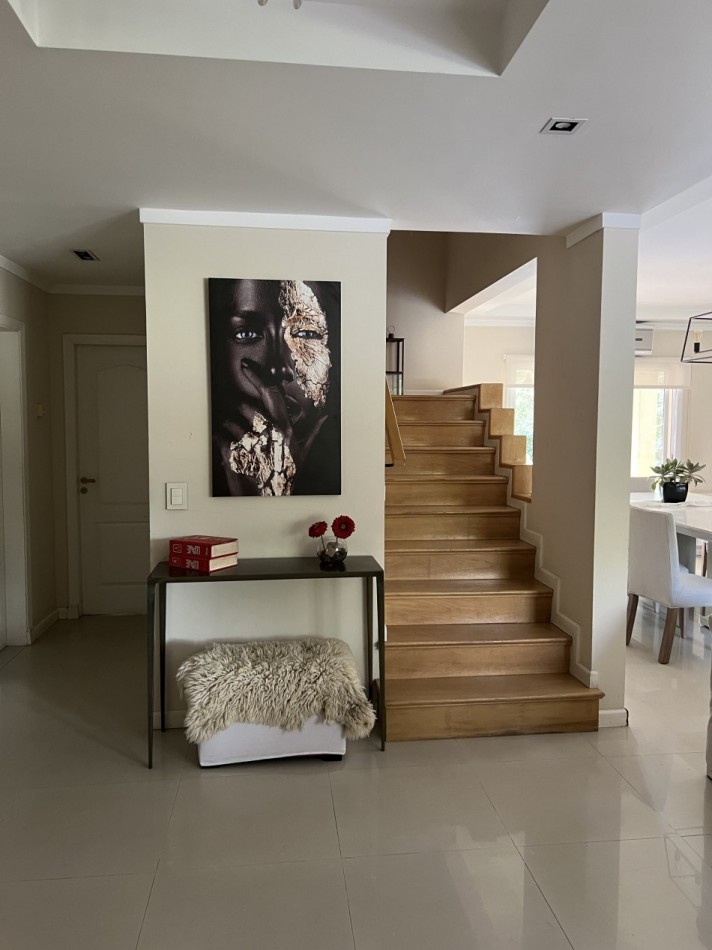 Importante casa a la venta en Fincas de Iraola