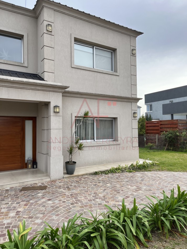 Barrio las Golondrinas - Casa a la venta