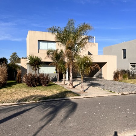 Importante Casa a la venta en Fincas de Iraola Dos - Lote P13