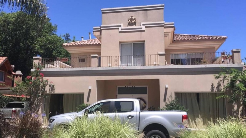 Importante casa en Club el Carmen  - Manzana 2 lotes 4 y 5