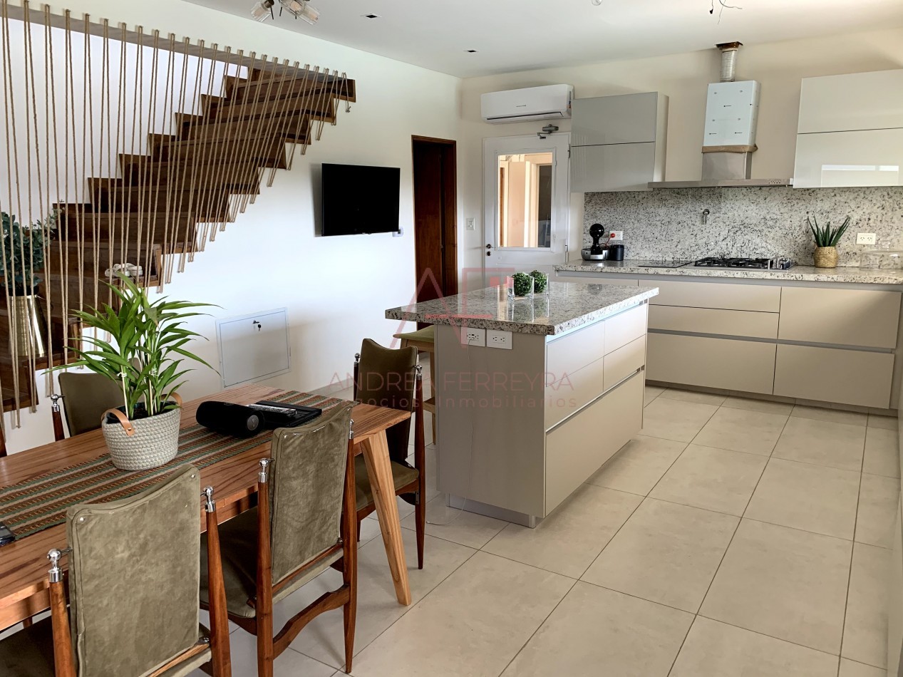 Barrio las Golondrinas - Casa a la venta