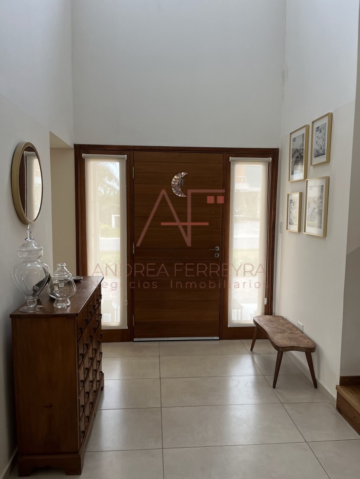 Barrio las Golondrinas - Casa a la venta