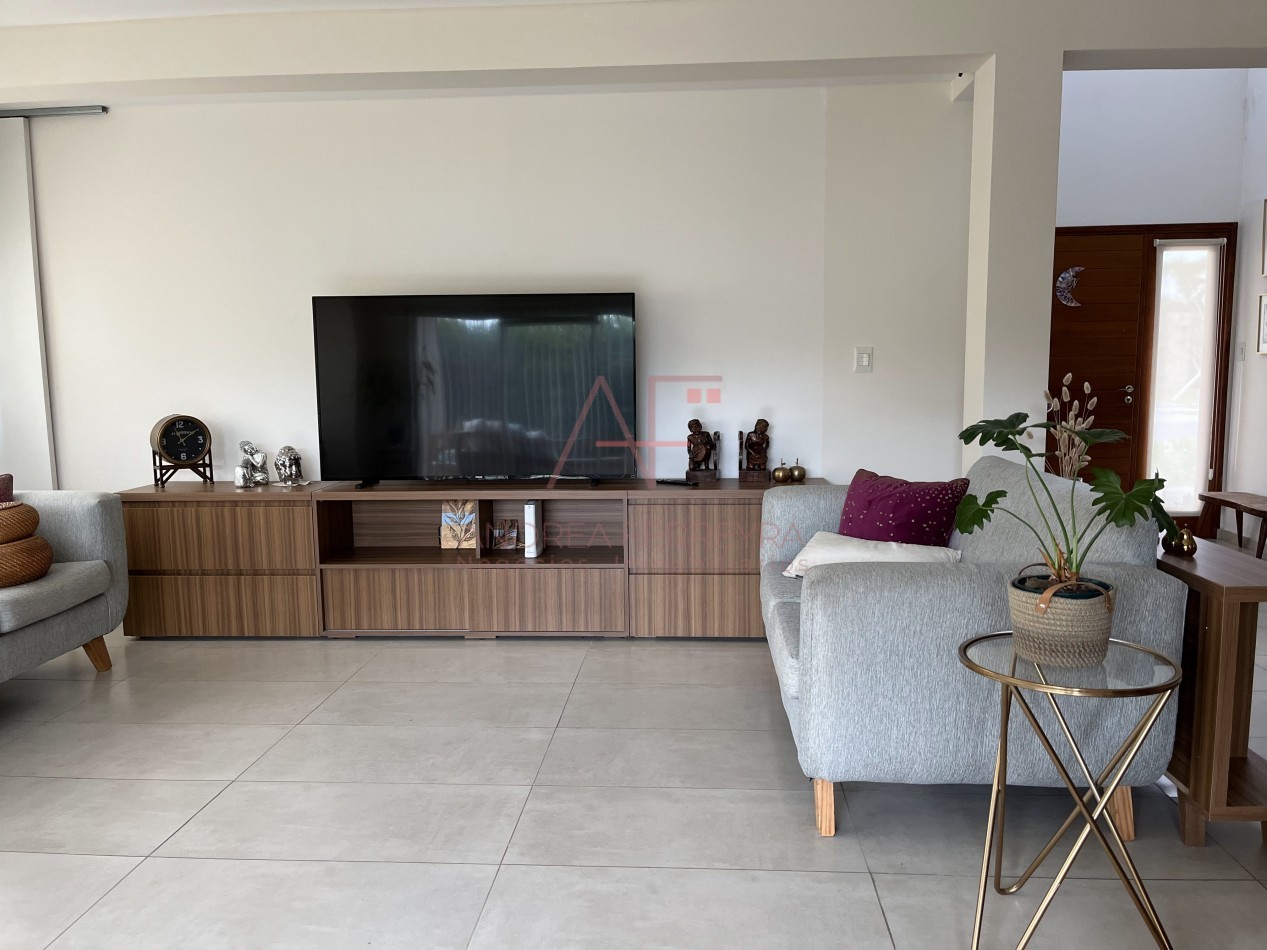 Barrio las Golondrinas - Casa a la venta