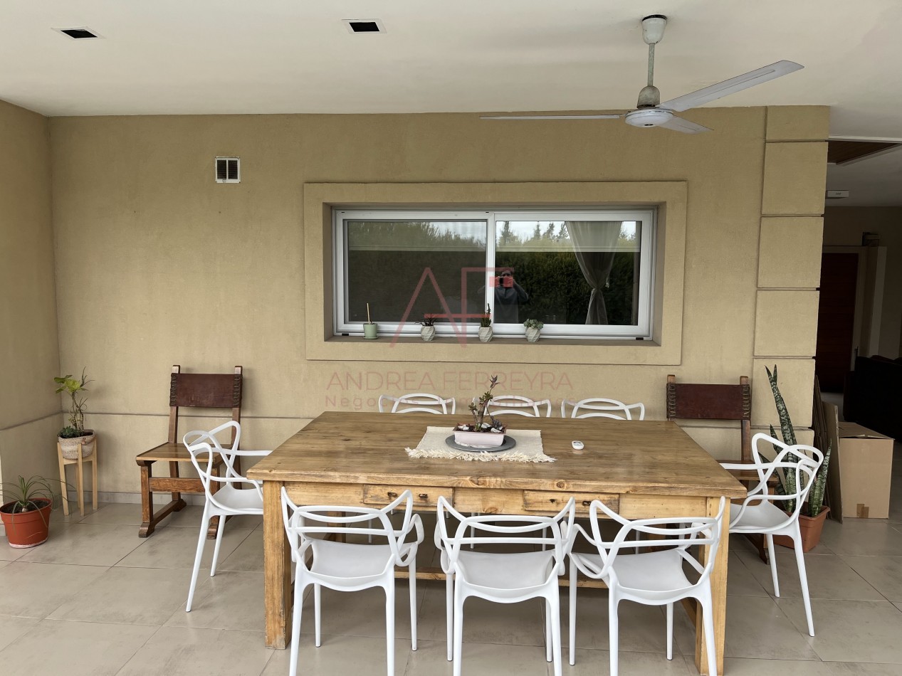 Barrio las Golondrinas - Casa a la venta